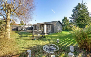 2 Bedroom Amazing Home In Væggerløse, Bogø By